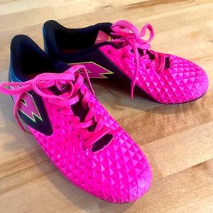 LOTTO girls soccer cleats Sz 2